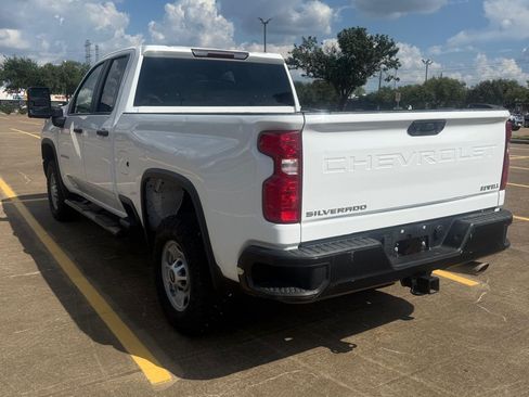 Used 2021 Chevrolet Silverado 2500 W/T w/ WT Convenience Package AWD/4WD image 9