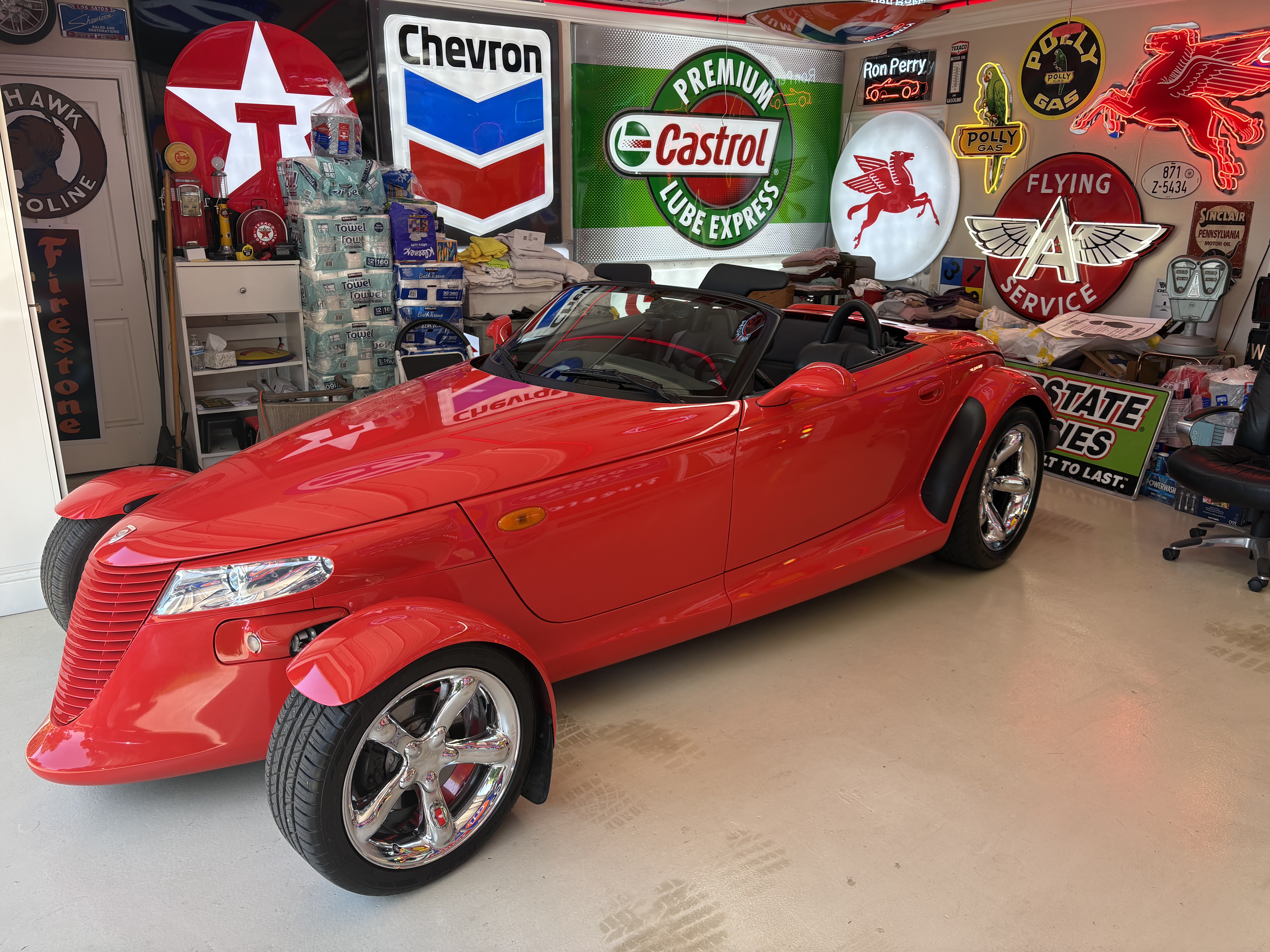 Used 1999 Plymouth Prowler RWD image 27