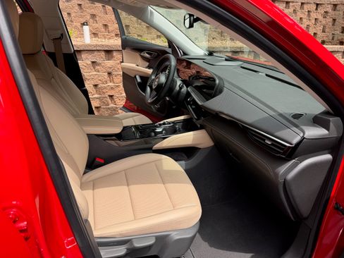 Used 2025 Buick Envision Preferred AWD/4WD image 6