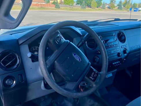 Used 2015 Ford F250 XL w/ Power Equipment Group image 9
