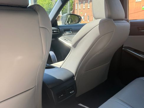 Used 2016 Lexus IS 300 AWD w/ F Sport Package image 14