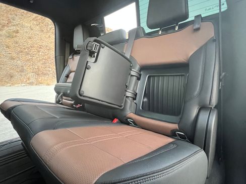 Used 2023 Chevrolet Silverado 1500 High Country w/ High Country Premium Package image 26