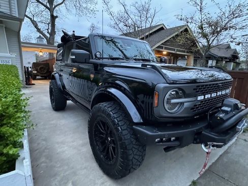 Used 2021 Ford Bronco Badlands image 5