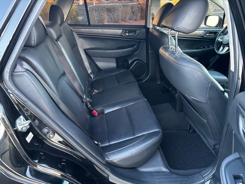 Used 2016 Subaru Outback 2.5i Limited image 17