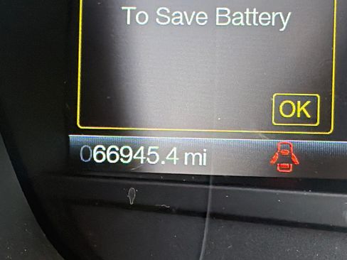 Used 2014 Ford Fusion SE w/ Equipment Group 202A FWD image 12
