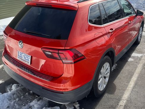 Used 2019 Volkswagen Tiguan SE w/ Panoramic Sunroof Package image 6