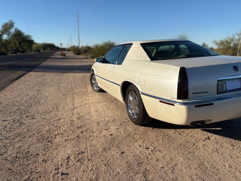 Used 2000 Cadillac Eldorado ESC w/ Comfort/Convenience Pkg image 8