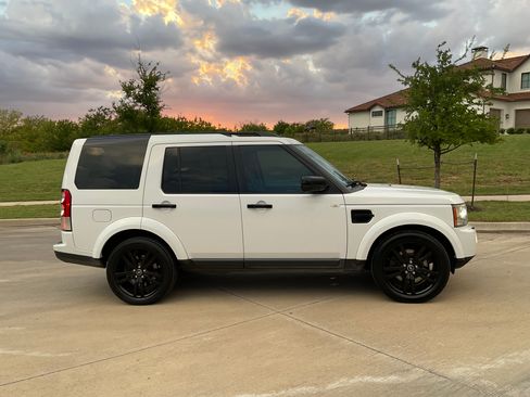 Used 2013 Land Rover LR4 HSE LUX AWD/4WD image 1