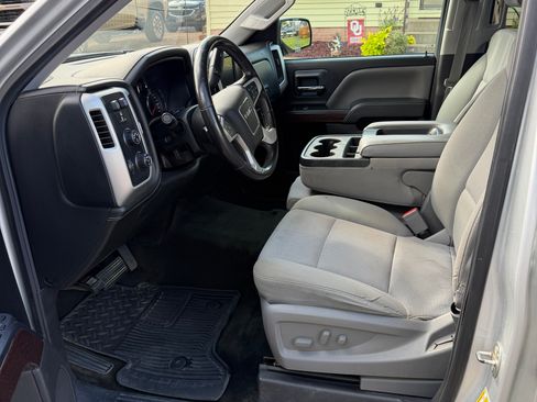 Used 2016 GMC Sierra 1500 SLE w/ SLE Value Package AWD/4WD image 17