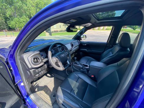 Used 2022 Toyota Tacoma 4x4 Double Cab image 6