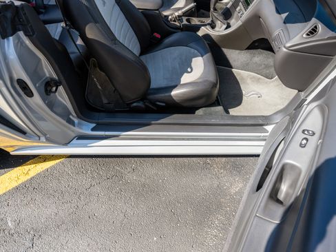 Used 2001 Ford Mustang Cobra image 22