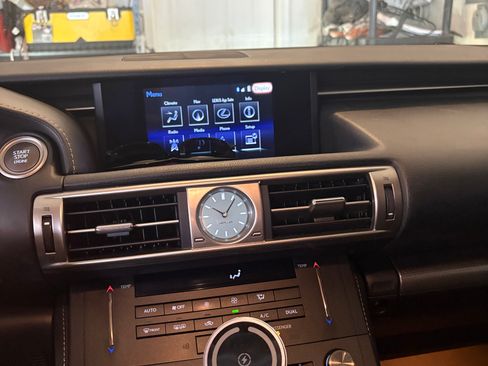 Used 2016 Lexus IS 300 AWD w/ F Sport Package image 11