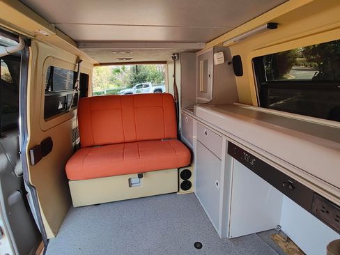 Used 2000 Volkswagen Eurovan Camper FWD image 6