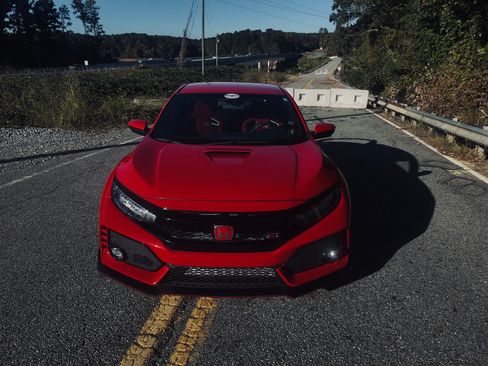 Used 2017 Honda Civic Type R image 4