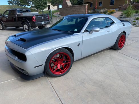 Used 2019 Dodge Challenger SRT Hellcat Redeye image 16