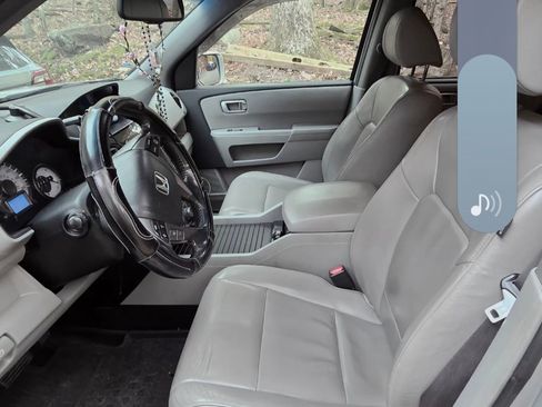 Used 2013 Honda Pilot Touring image 5