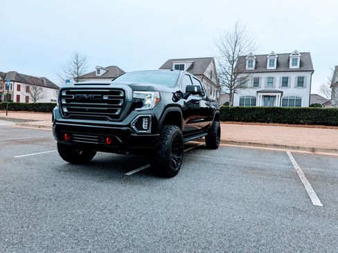 Used 2021 GMC Sierra 1500 AT4 w/ AT4 Value Package image 1