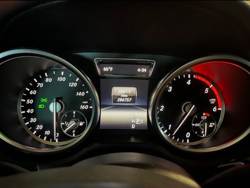 Used 2016 Mercedes-Benz GL 320 GL 350 BlueTEC 4MATIC Sport Ut image 19