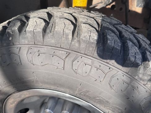 Used 2003 Ford F250 XL image 10