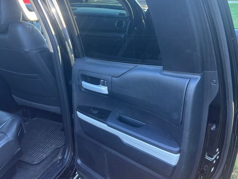 Used 2015 Toyota Tundra SR5 image 14