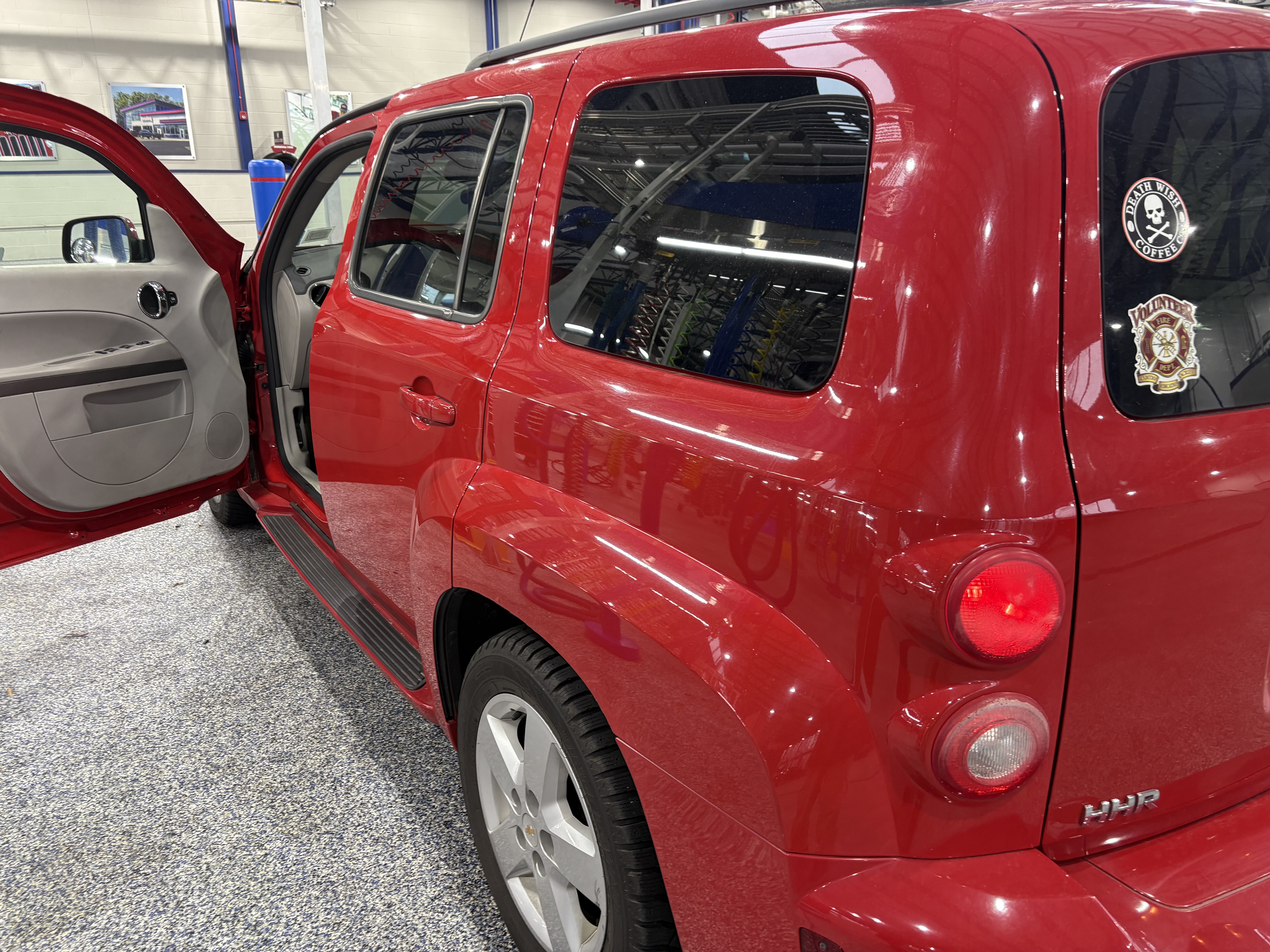 Used 2011 Chevrolet HHR LT FWD image 11