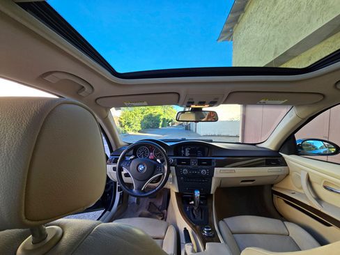 Used 2009 BMW 328i Coupe image 10