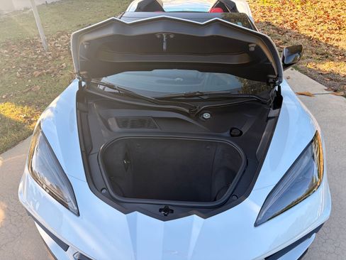 Used 2024 Chevrolet Corvette Stingray Convertible w/ Z51 Performance Package RWD image 13