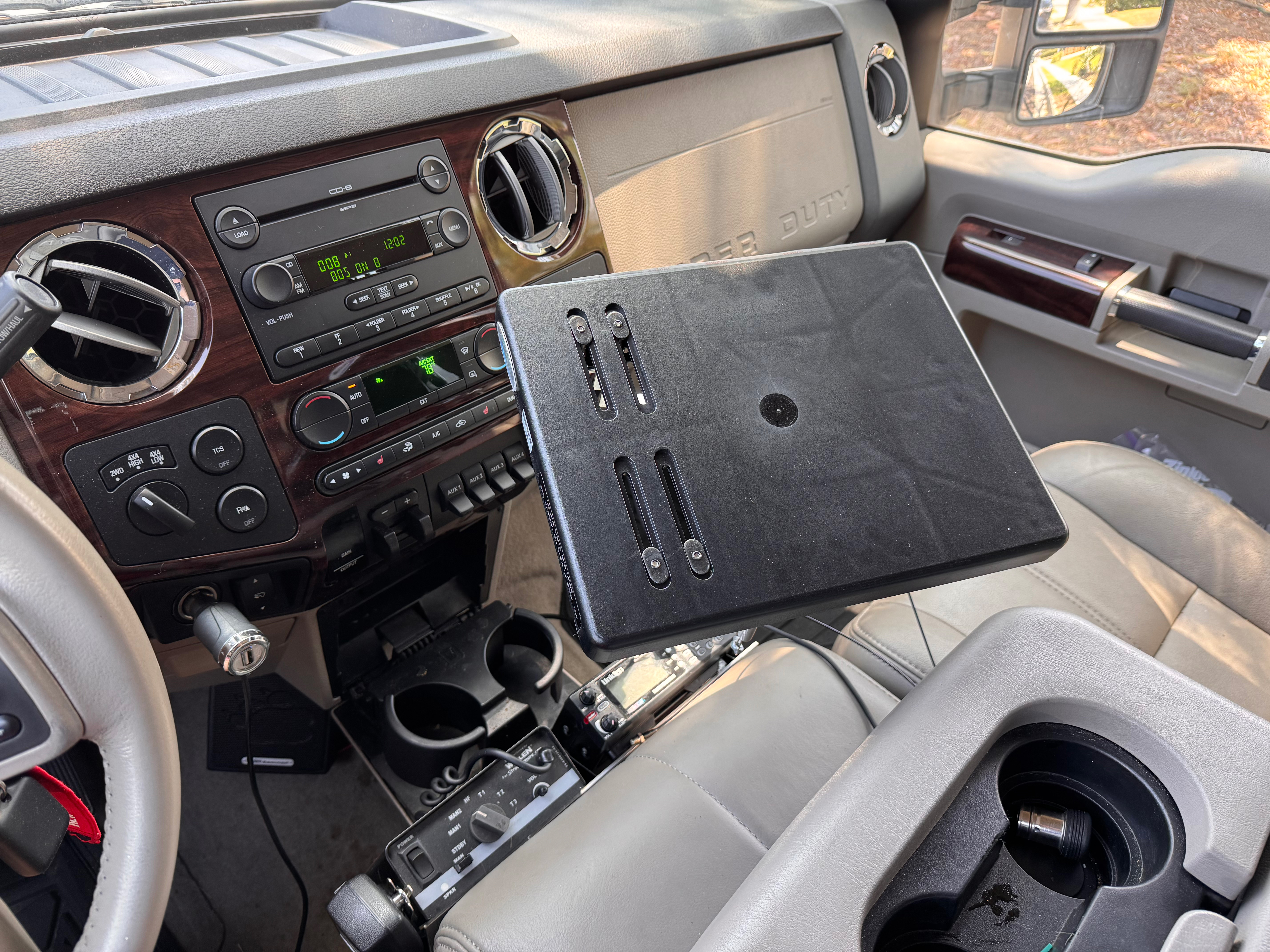 Used 2008 Ford F450 Lariat AWD/4WD image 21