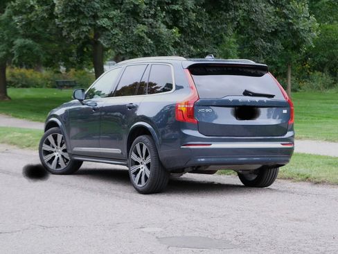 Used 2024 Volvo XC90 T8 Plus w/ Protection Package Premier image 5