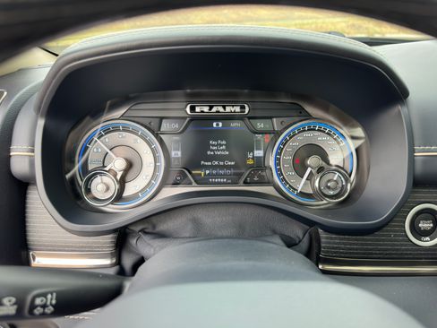 Used 2019 RAM 1500 Limited image 19