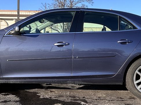 Used 2015 Chevrolet Malibu LT w/ Power Convenience Package image 6