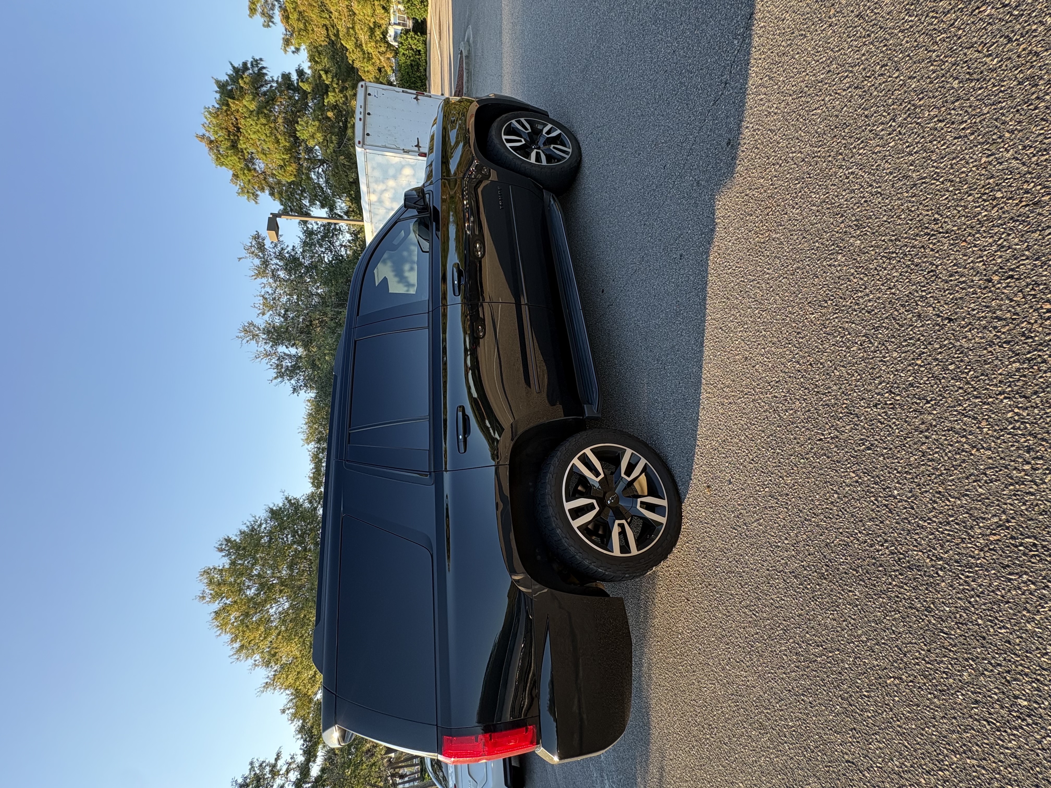 Used 2020 Chevrolet Tahoe Premier RWD image 4