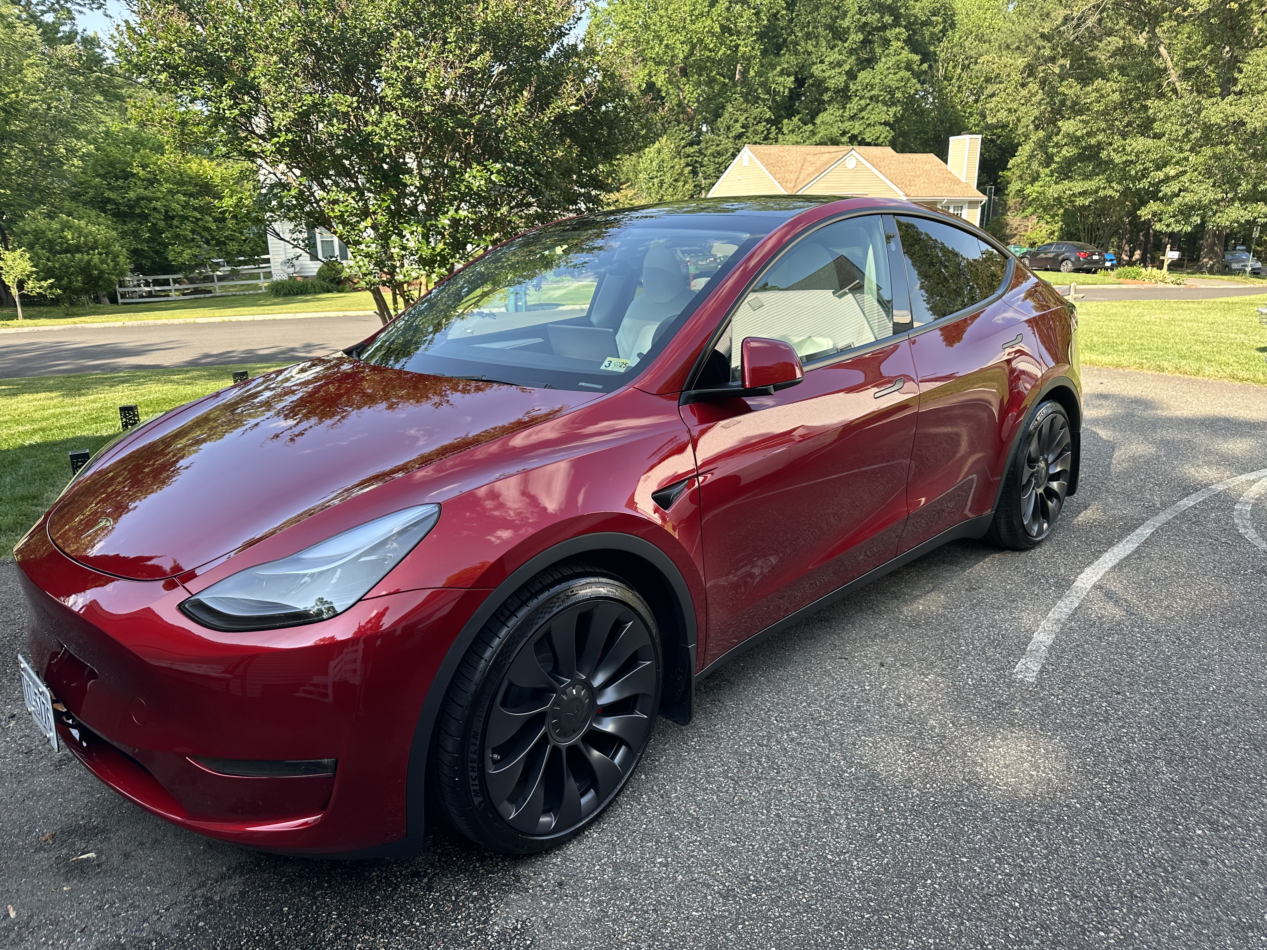 Used 2024 Tesla Model Y Performance AWD/4WD image 2