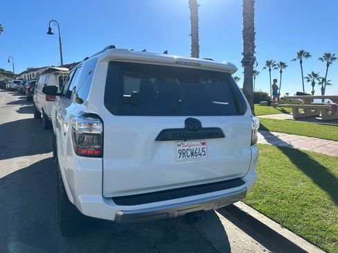 Used 2019 Toyota 4Runner TRD Off-Road Premium image 8