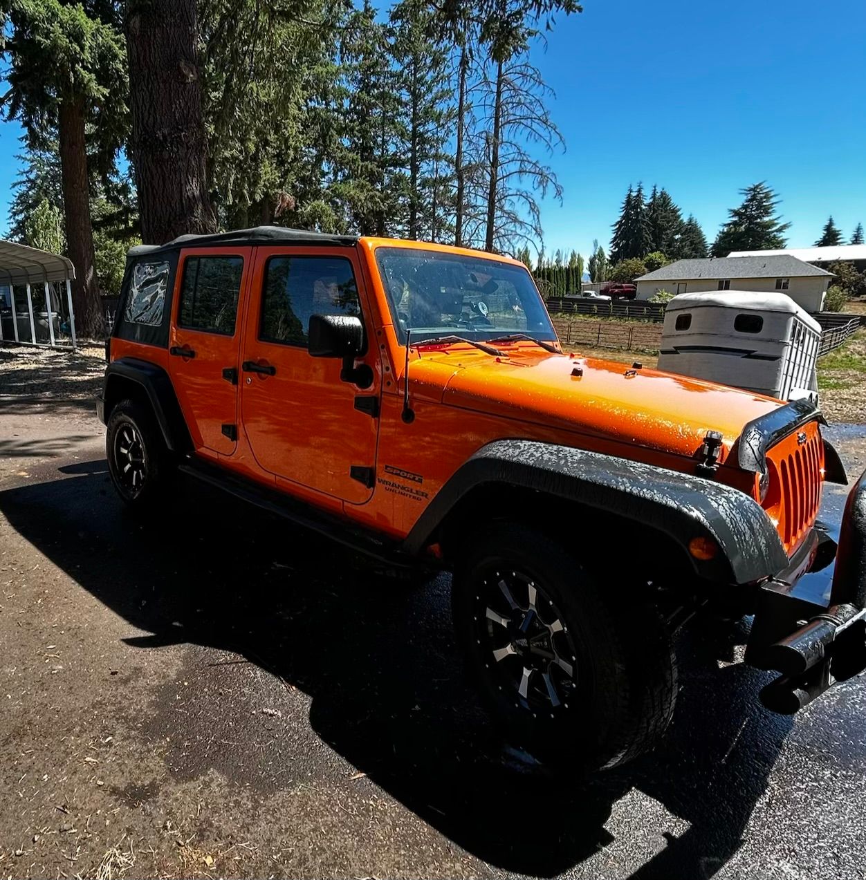 Used 2012 Jeep Wrangler Unlimited Sport w/ Connectivity Group AWD/4WD image 6