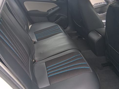 Used 2022 Honda Civic LX image 5