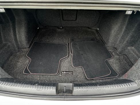 Used 2013 Volkswagen Jetta GLI Autobahn FWD image 12