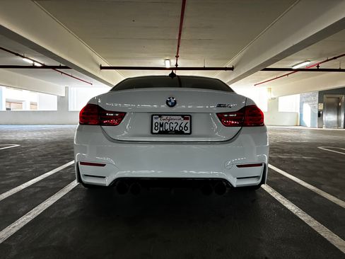 Used 2016 BMW M4 Coupe image 11