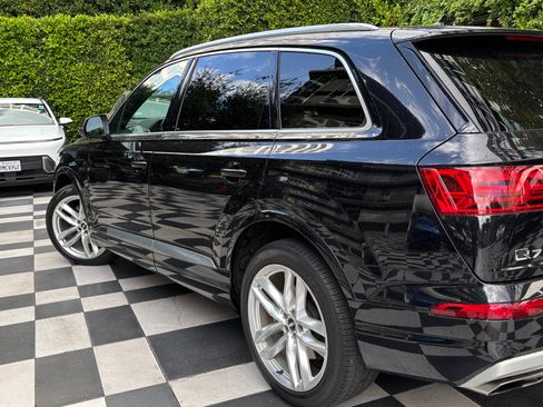 Used 2018 Audi Q7 3.0T Prestige w/ Prestige Package image 17