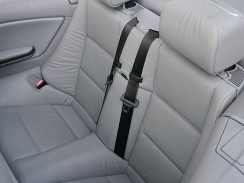 Used 2006 BMW 330Ci Convertible RWD image 11