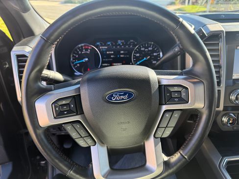 Used 2019 Ford F250 Platinum w/ Platinum Ultimate Package image 11