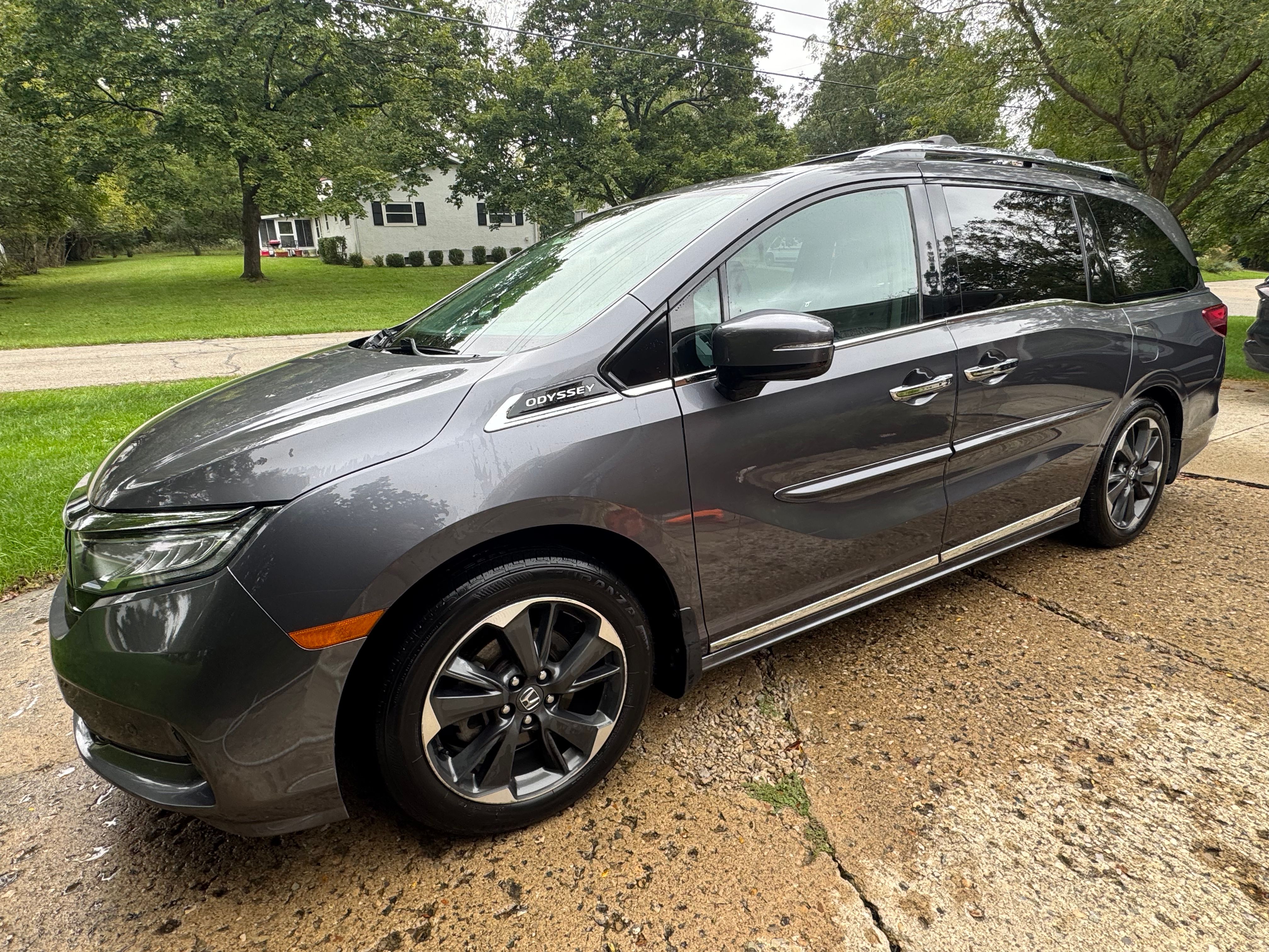 Used 2022 Honda Odyssey Elite image 1