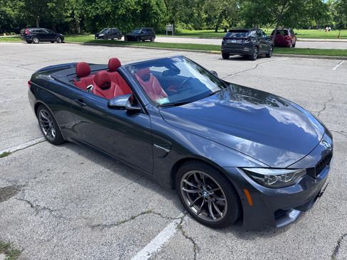 Used 2018 BMW M4 Convertible RWD image 11