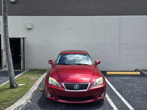 Used 2009 Lexus IS 350 RWD image 4