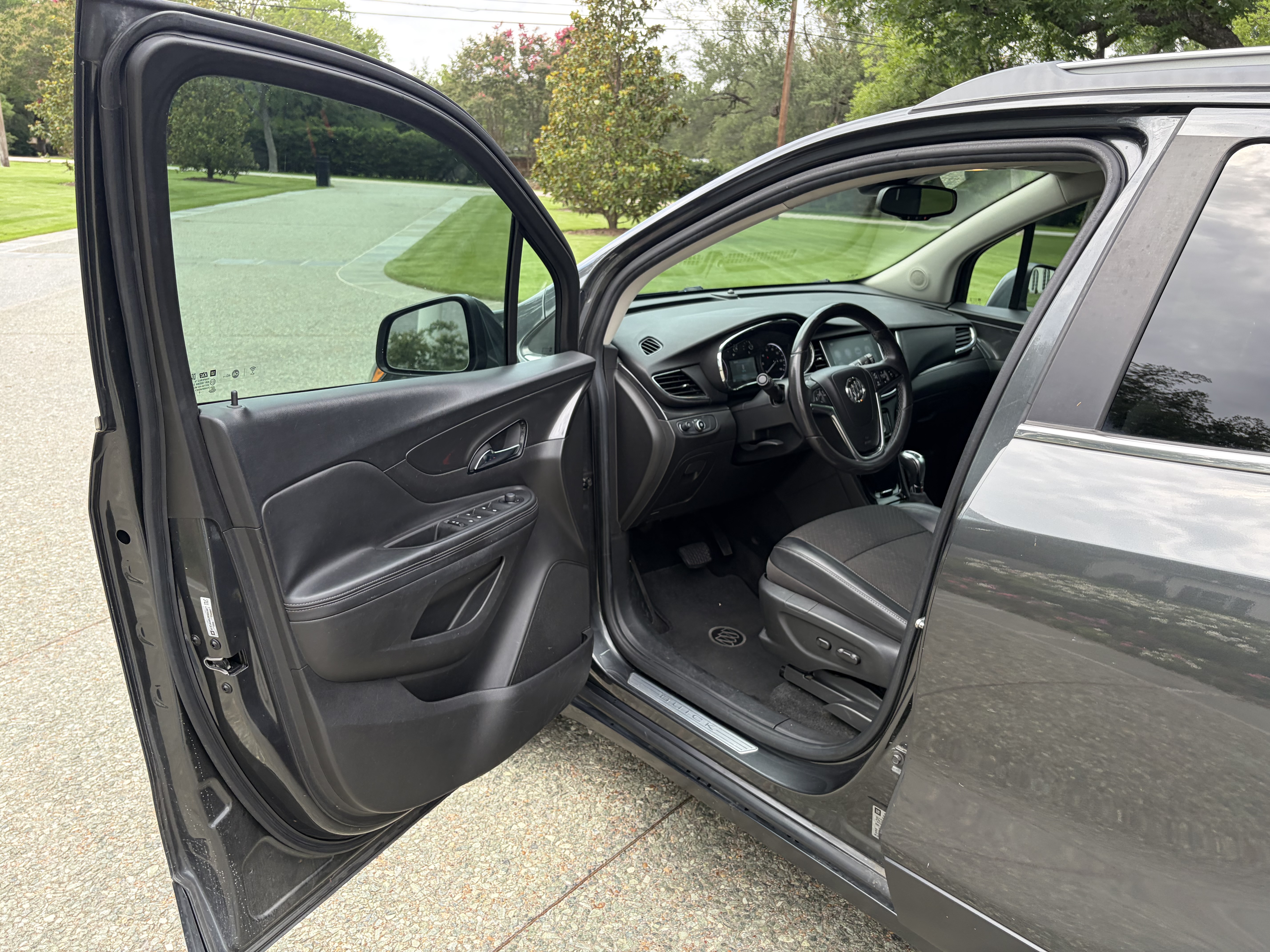 Used 2018 Buick Encore Preferred FWD image 11