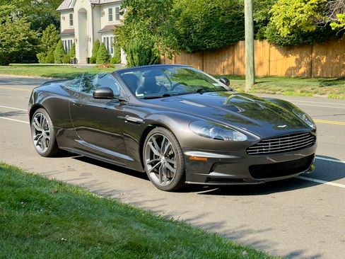 Used 2010 Aston Martin DBS Volante Convertible 2D image 16