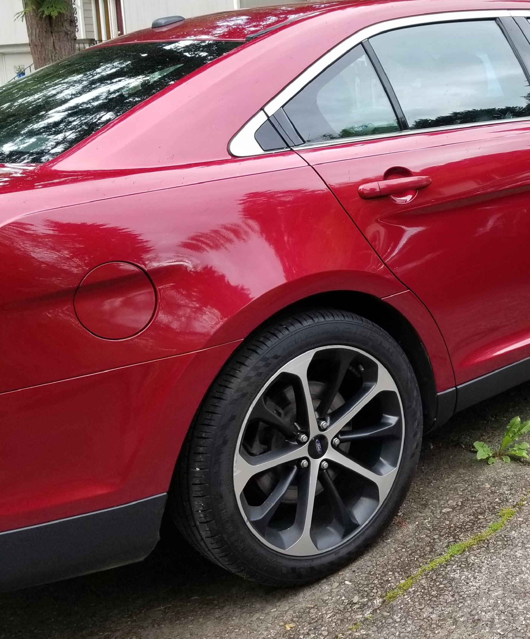 Used 2014 Ford Taurus SEL w/ Equipment Group 201A AWD/4WD image 12