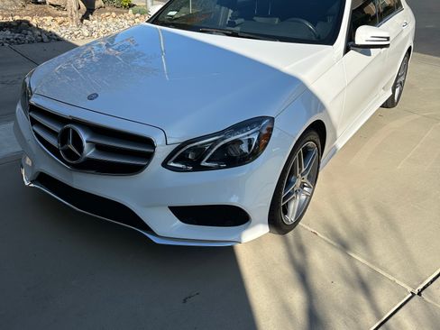 Used 2015 Mercedes-Benz E 400 Sedan image 4