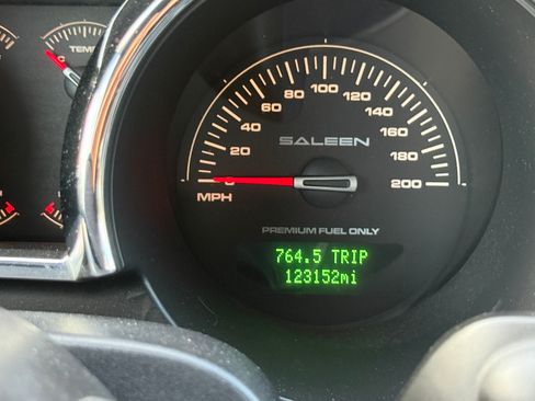 Used 2006 Ford Mustang GT image 13