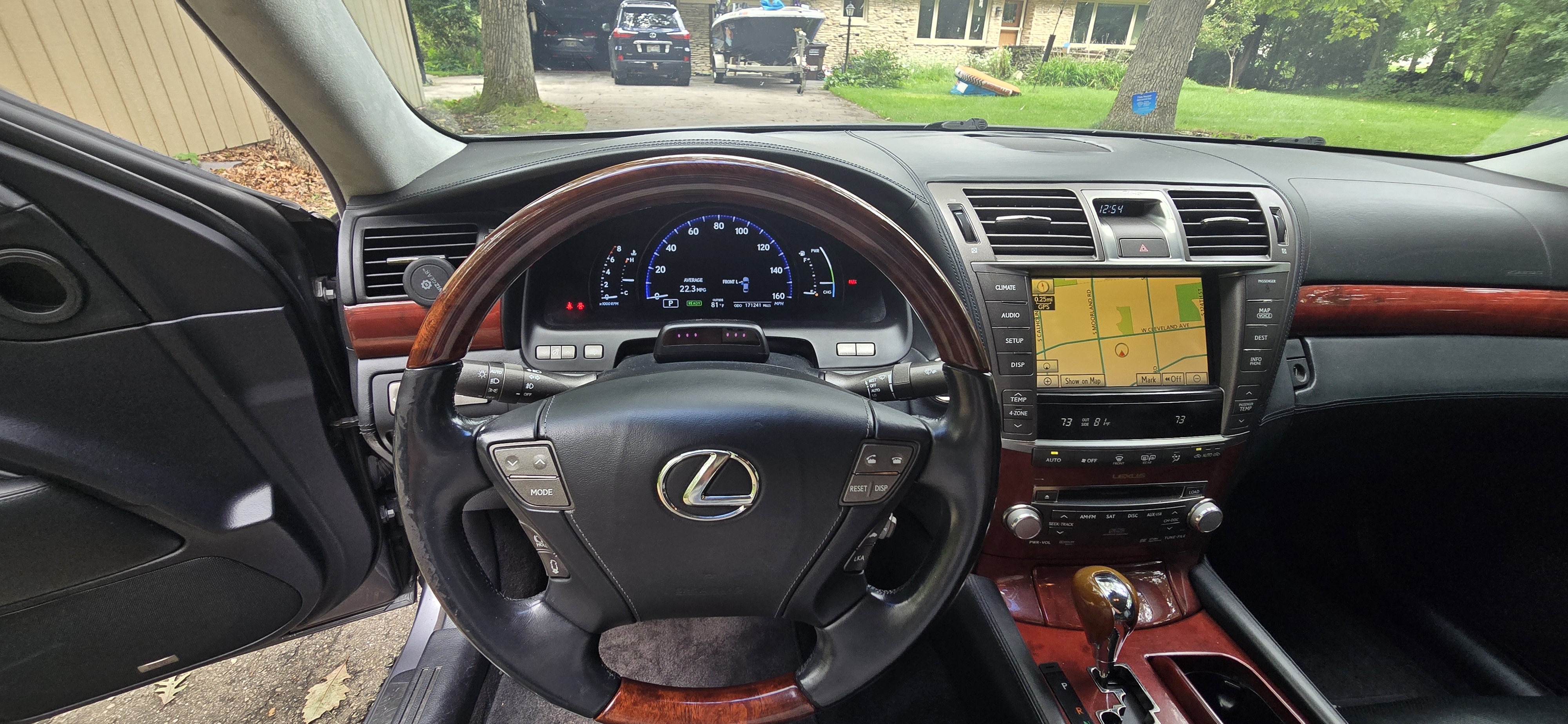 Used 2012 Lexus LS 600h L w/ Premium Luxury Pkg II AWD/4WD image 14